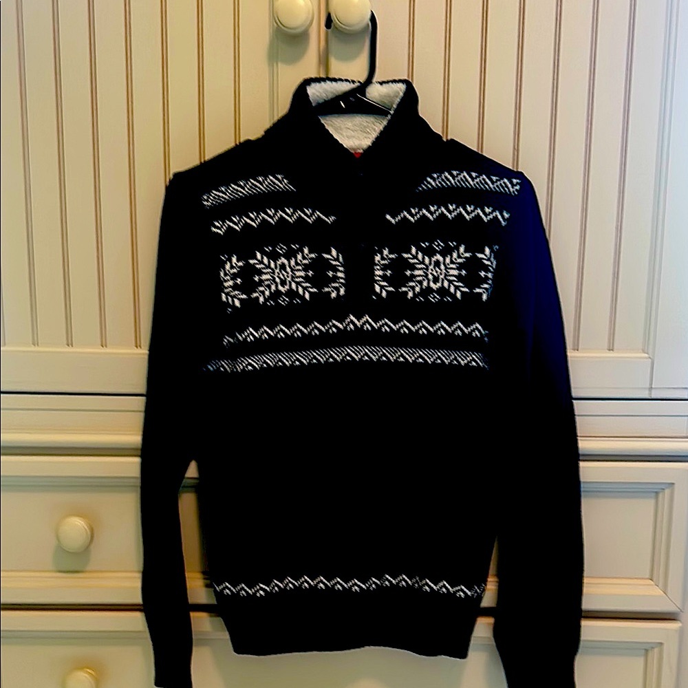Chaps Black and White Turtleneck Sweater with Geometric Snowflake Patterns